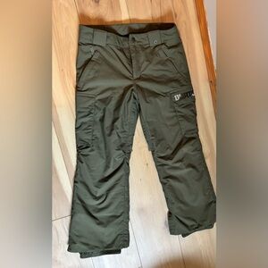 Women’s L Burton Snowpants in Army Green